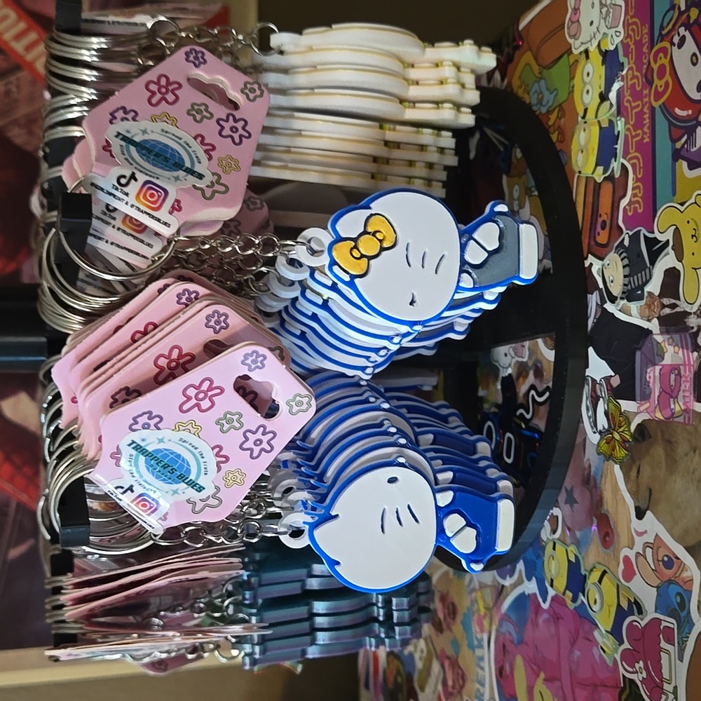 Dear daniel + HK keychain set
